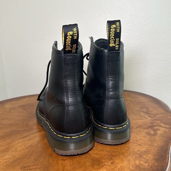 Dr Martens 1460 Slip Resistant Leather Lace Up Docs Boots - Picture 3 of 7